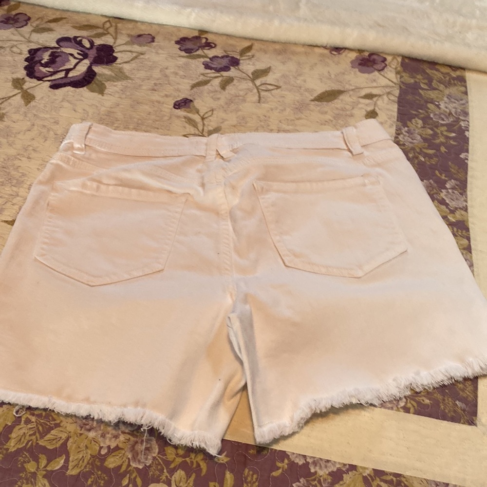 White Jean shorts signature retro shorts Size 10